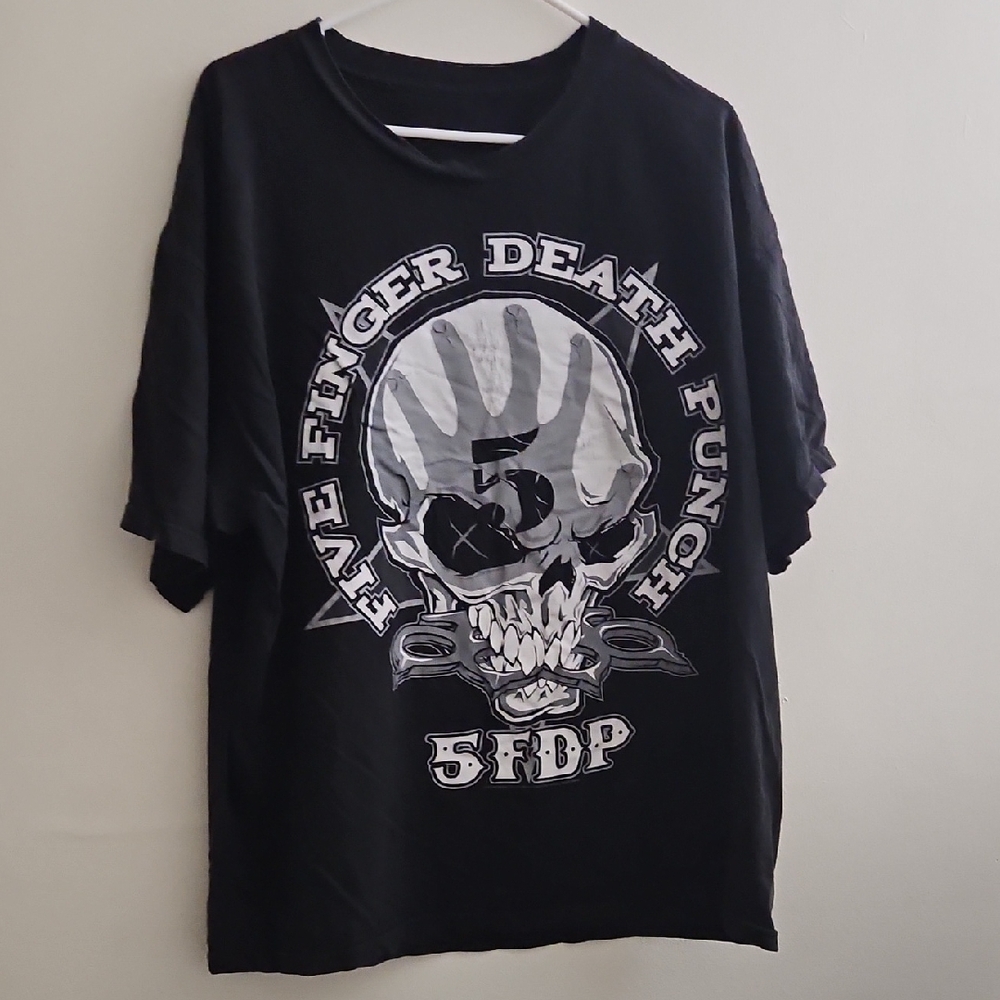 XXL Black T-Shirt‎